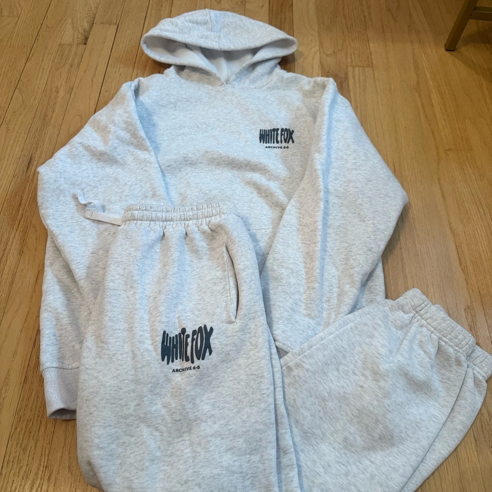 White fox hoodie and sweat pants set